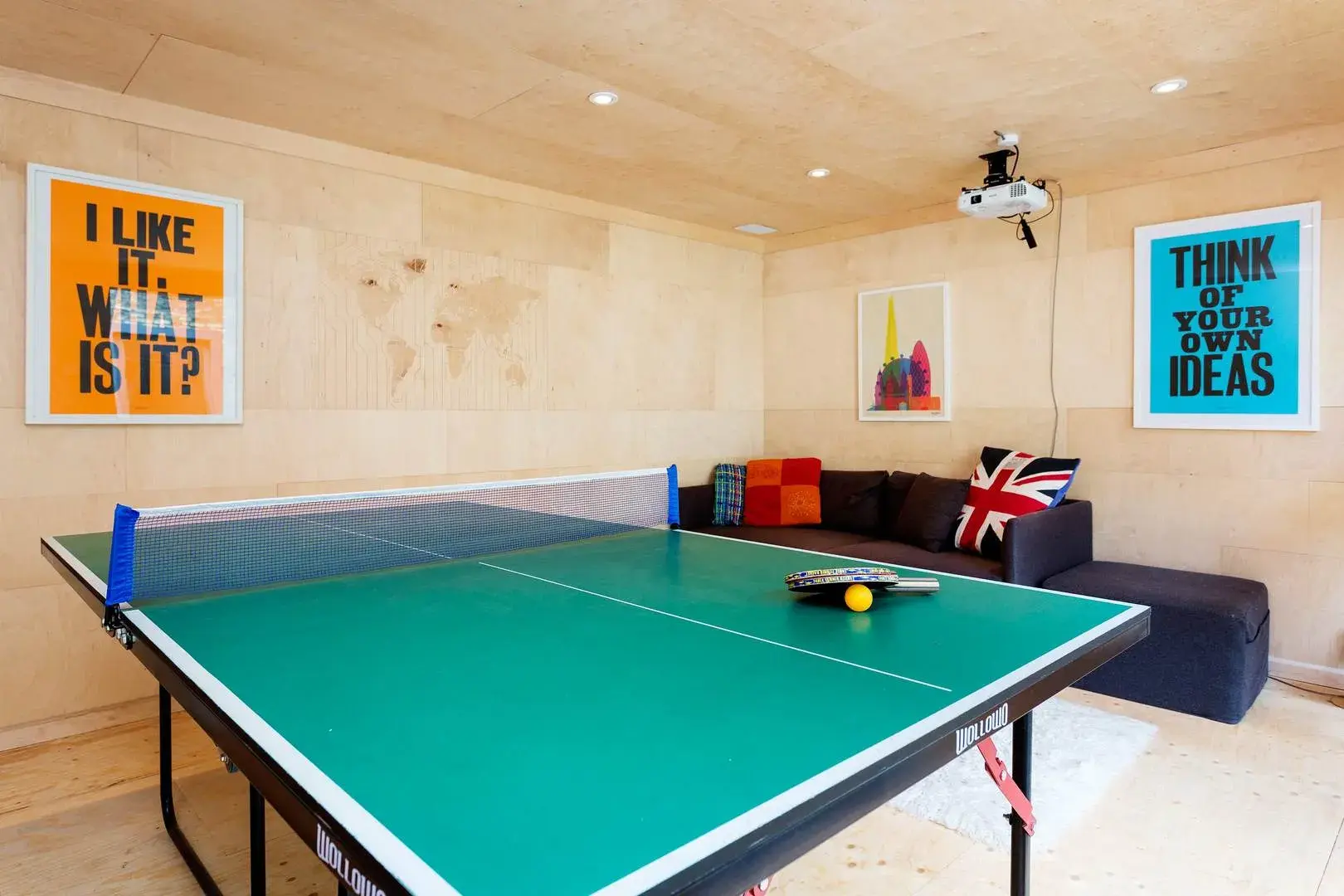 Bouverie Road, holiday home in London