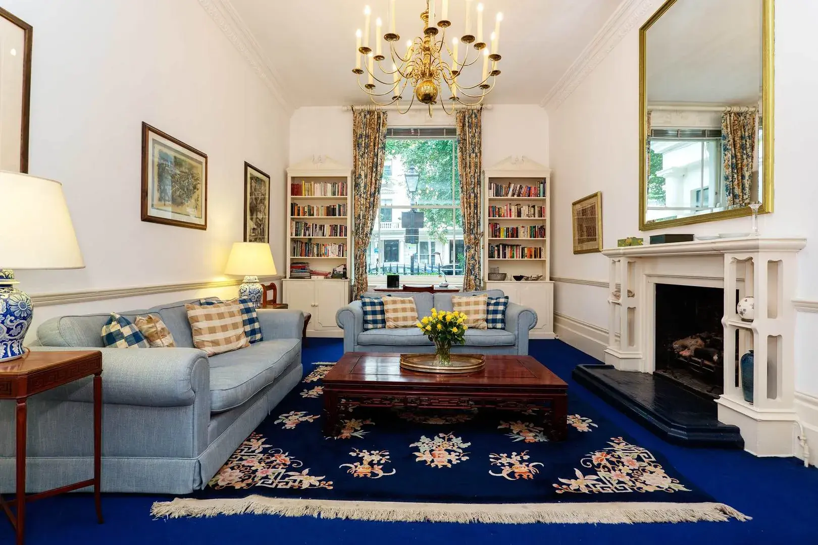 Queen's Gardens, holiday home in Bayswater, London