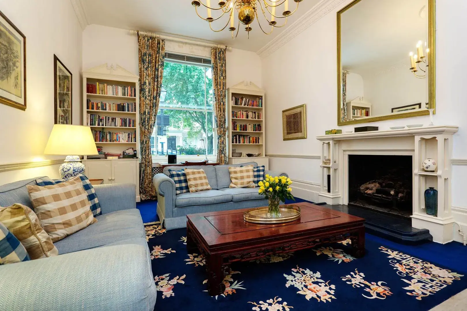 Queen's Gardens, holiday home in Bayswater, London
