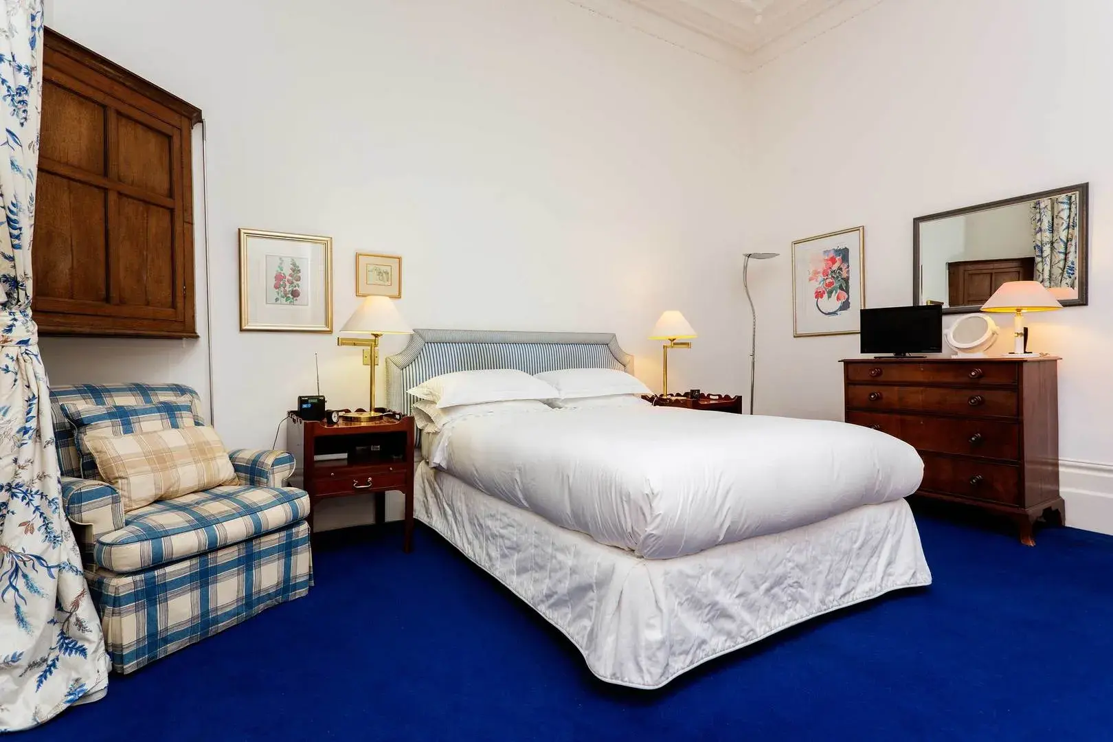 Queen's Gardens, holiday home in Bayswater, London