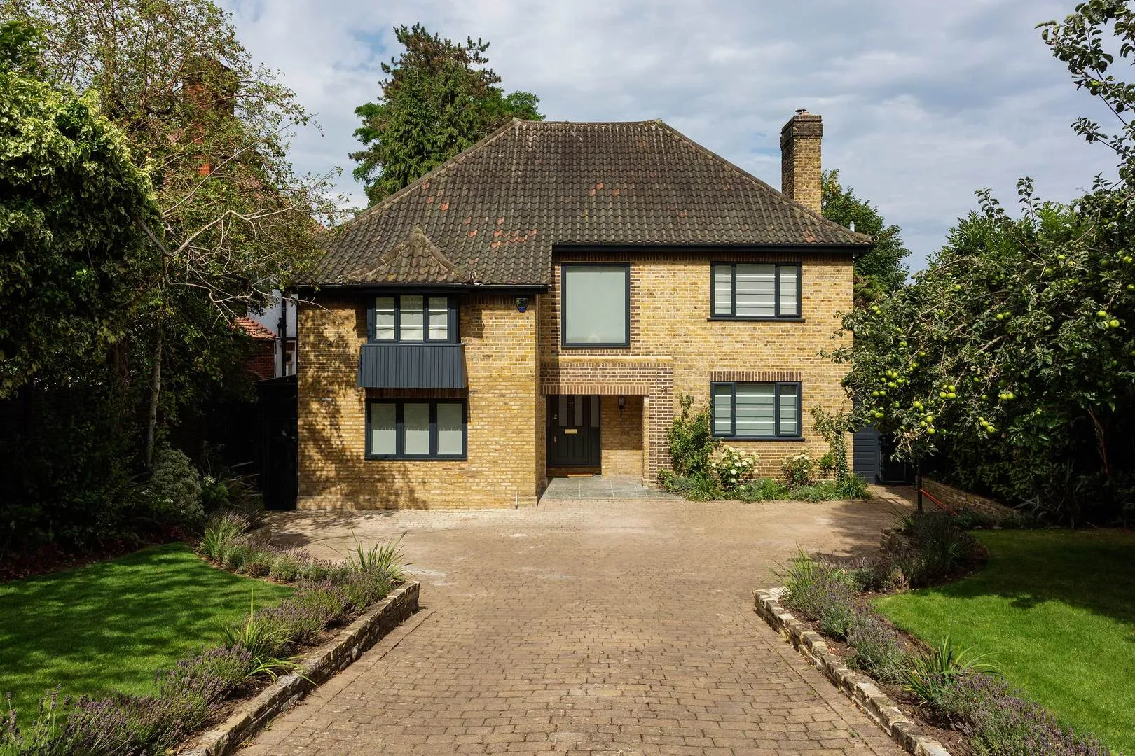 Princes Way, holiday home in Wimbledon, London