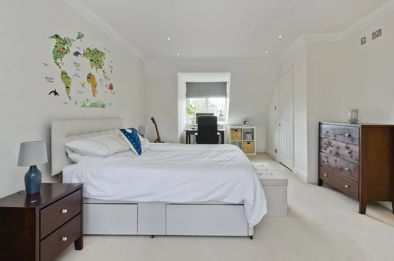 Somerset Road, holiday home in Wimbledon – South London, London