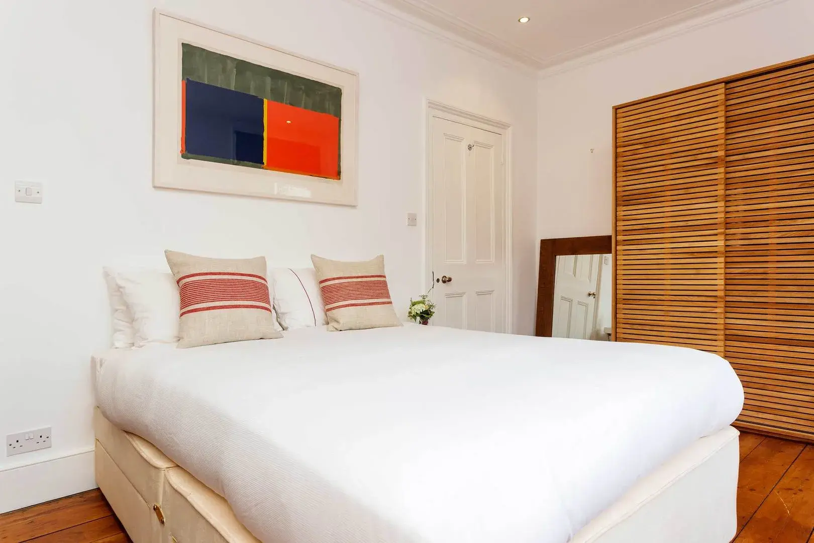 St Phillip Street, holiday home in Battersea, London