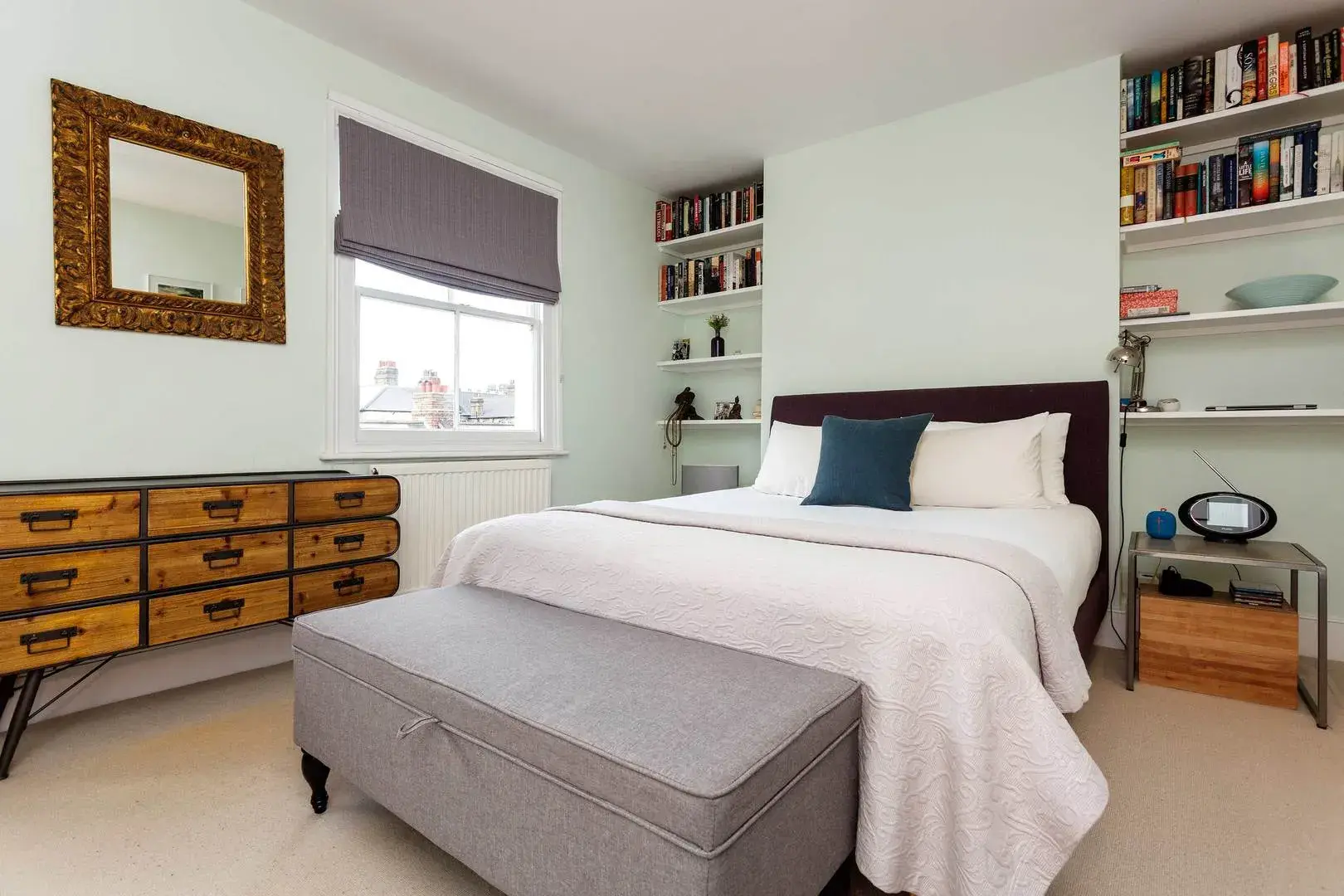 St Phillip Street, holiday home in Battersea, London