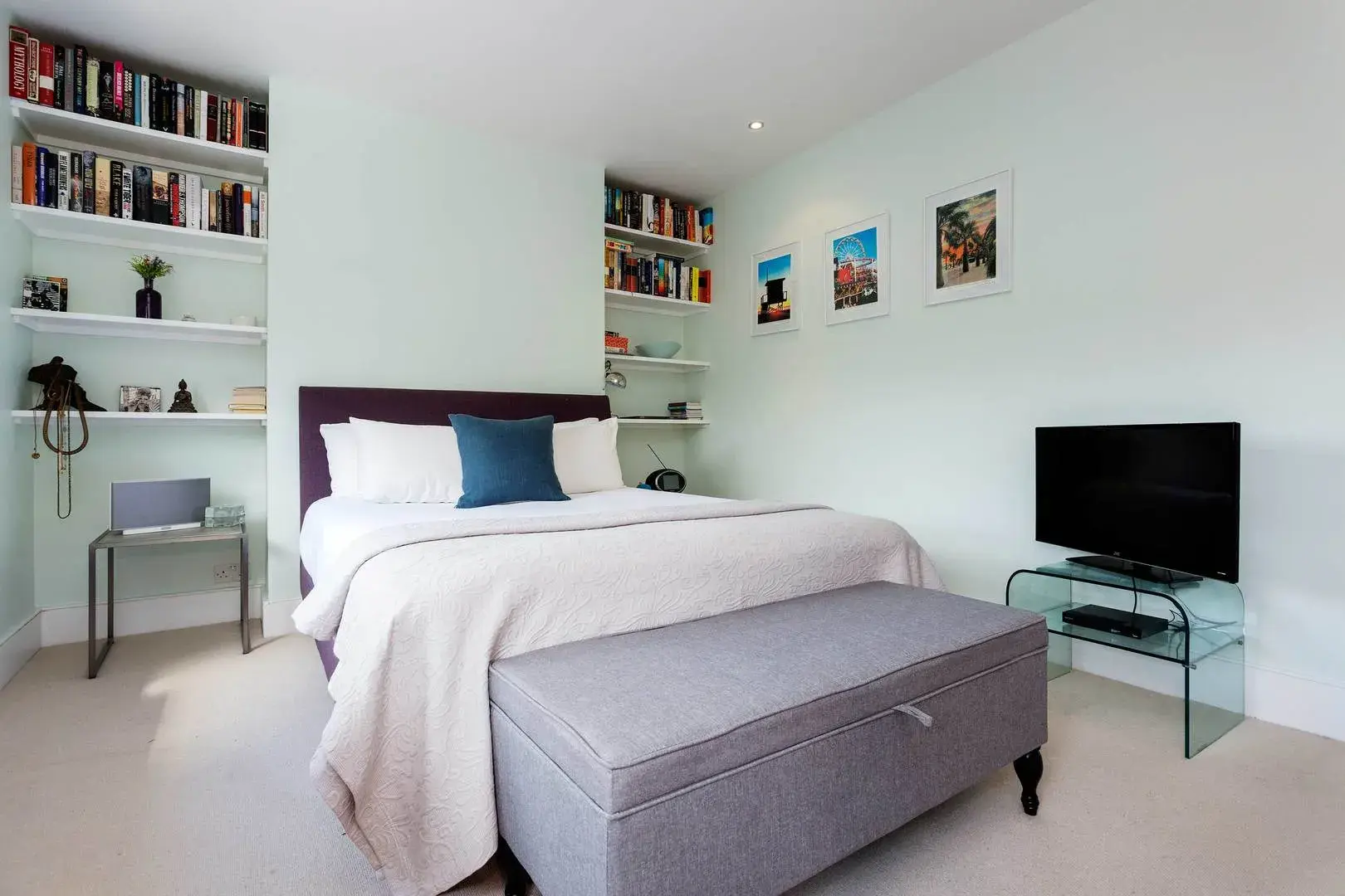 St Phillip Street, holiday home in Battersea, London