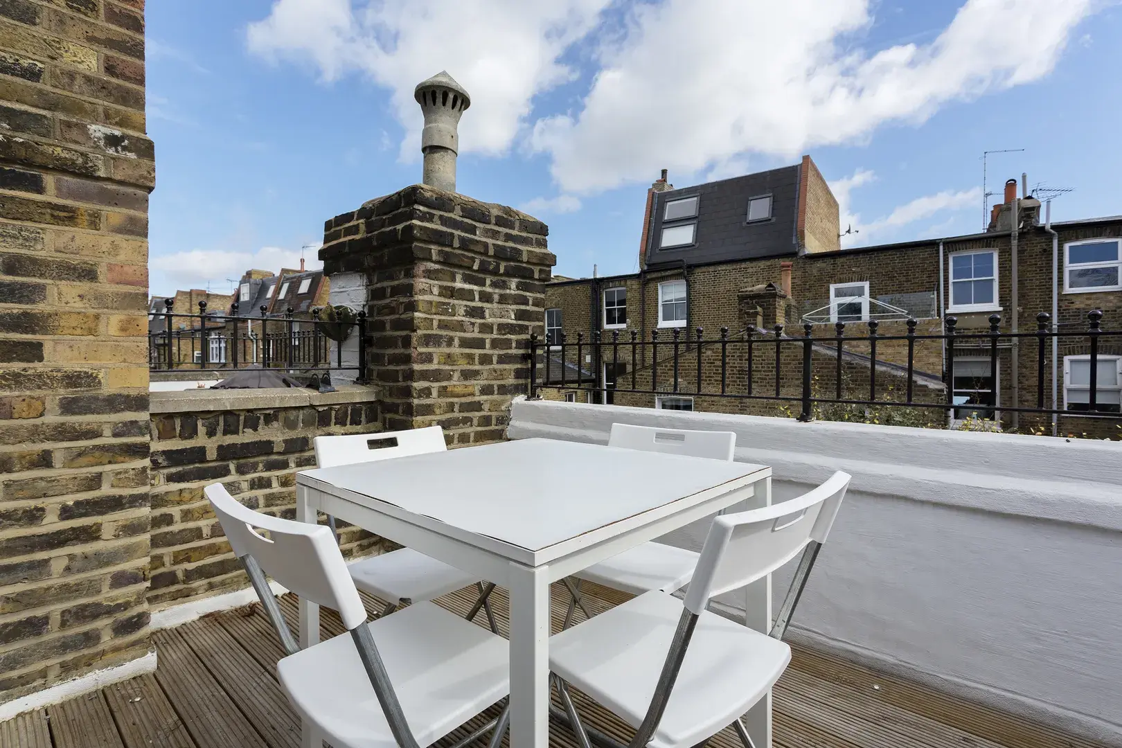 Fulham Palace Road, holiday home in Fulham, London