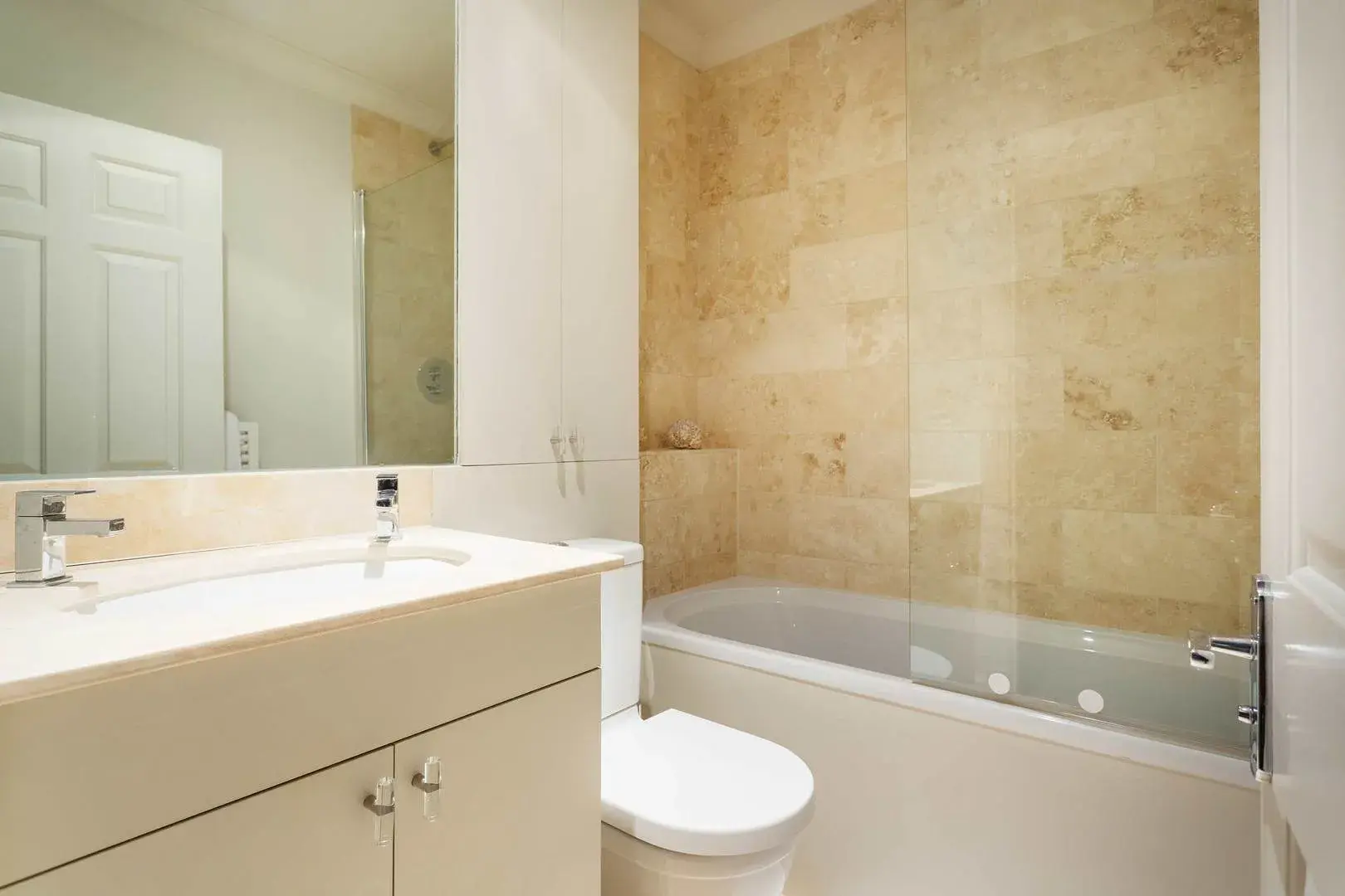 Douglas Street, holiday home in Pimlico, London