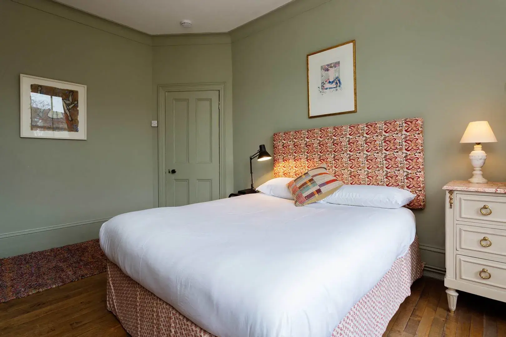 Gatcombe Road, holiday home in London