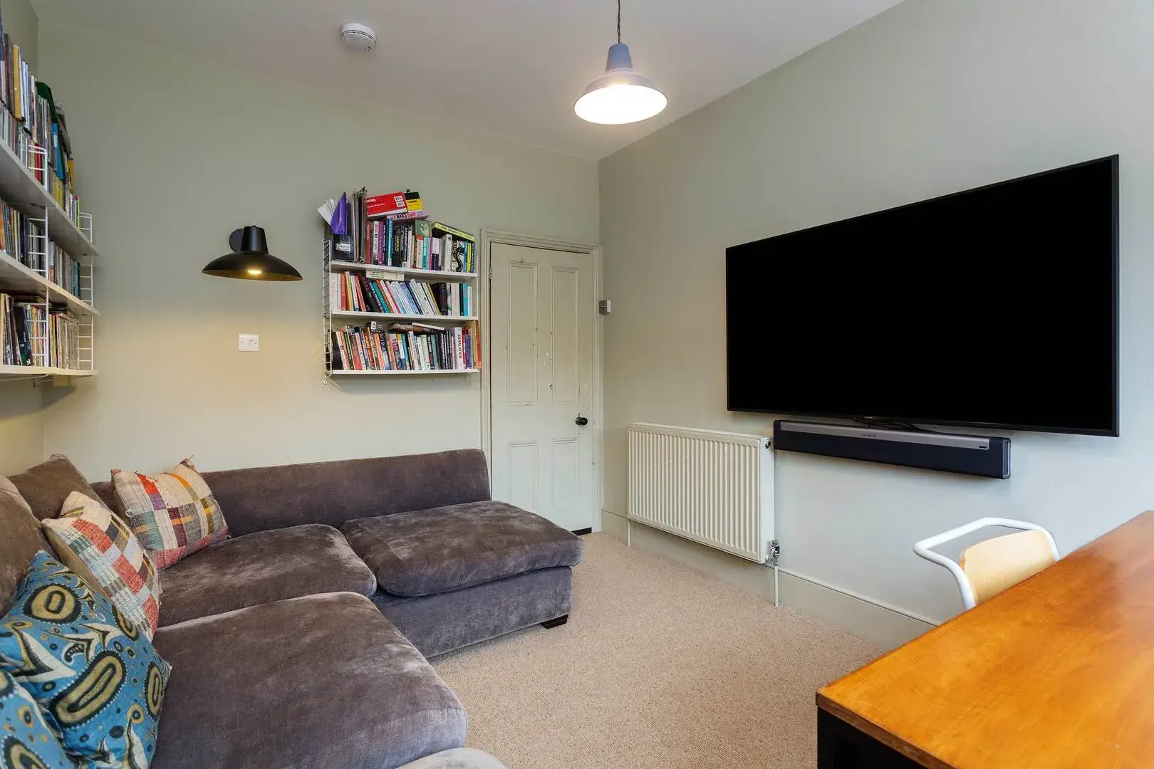 Gatcombe Road, holiday home in London