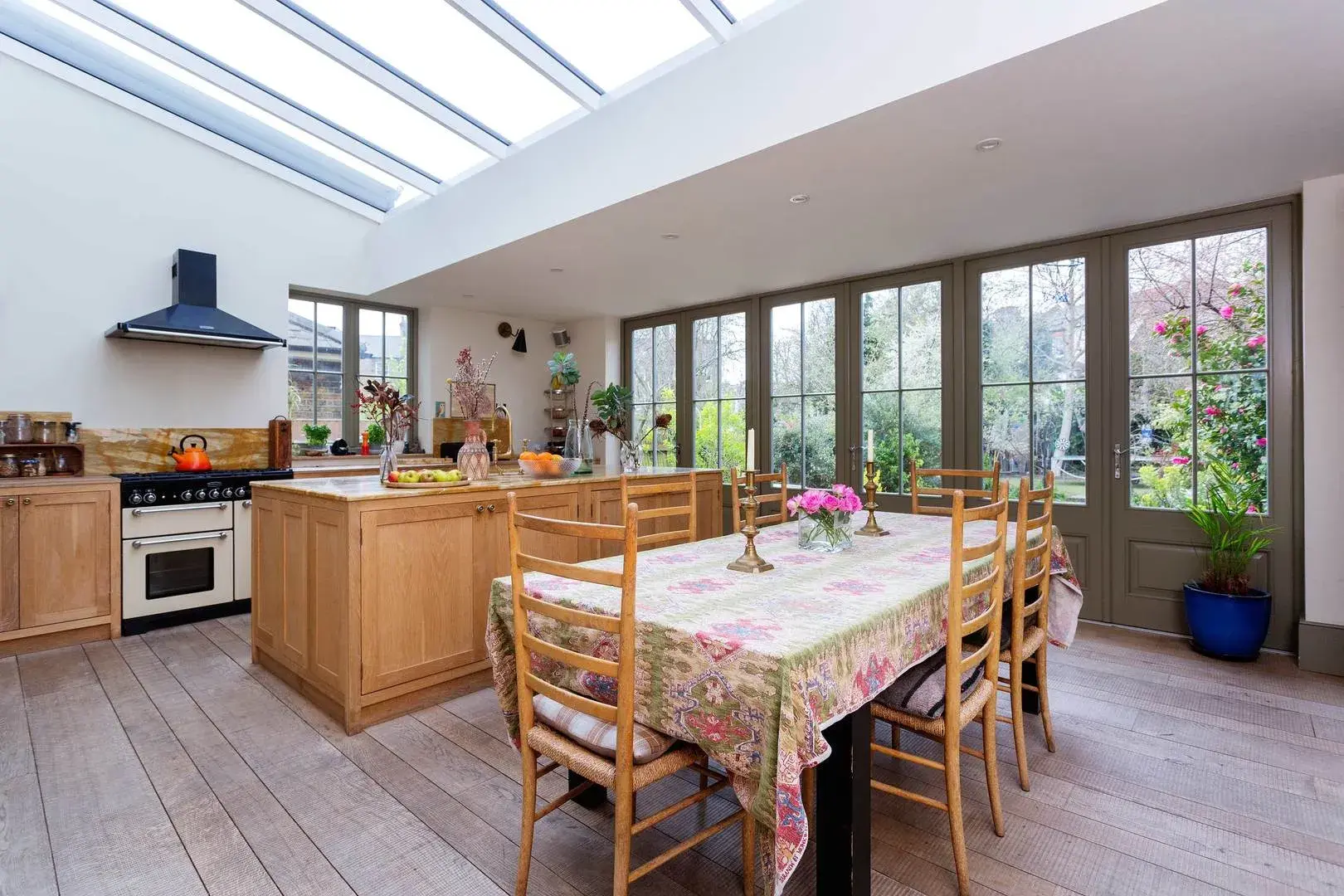 Gatcombe Road, holiday home in London