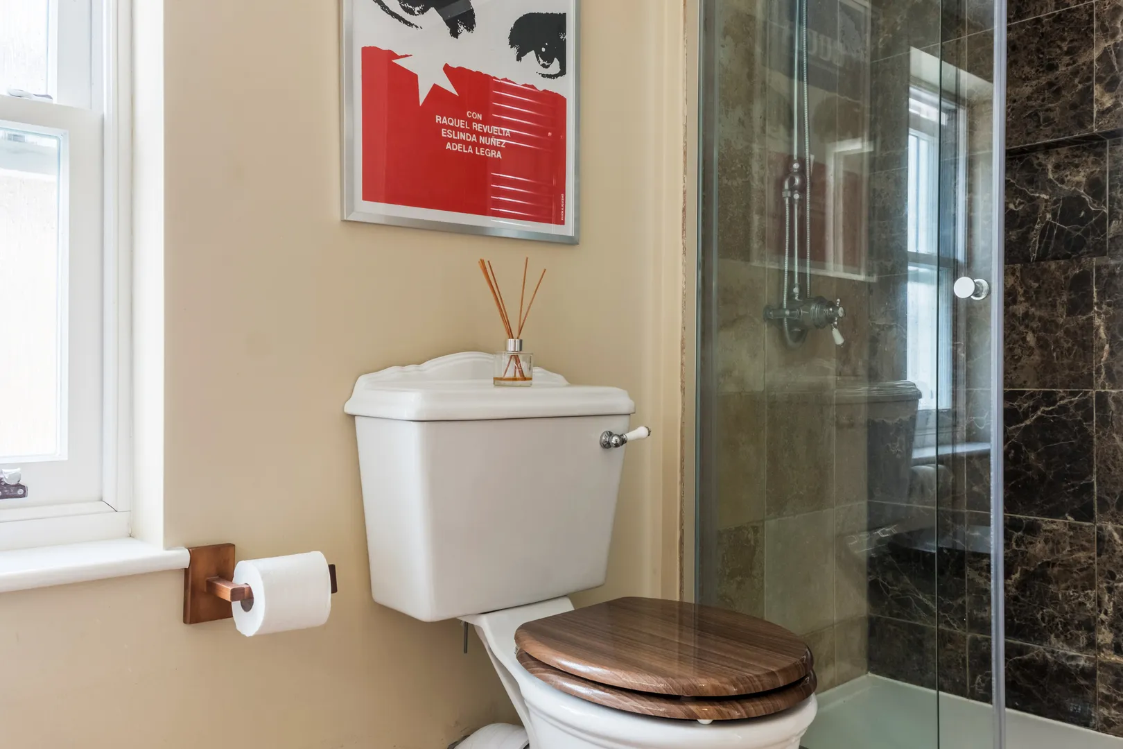 Rowena Crescent, holiday home in Battersea, London