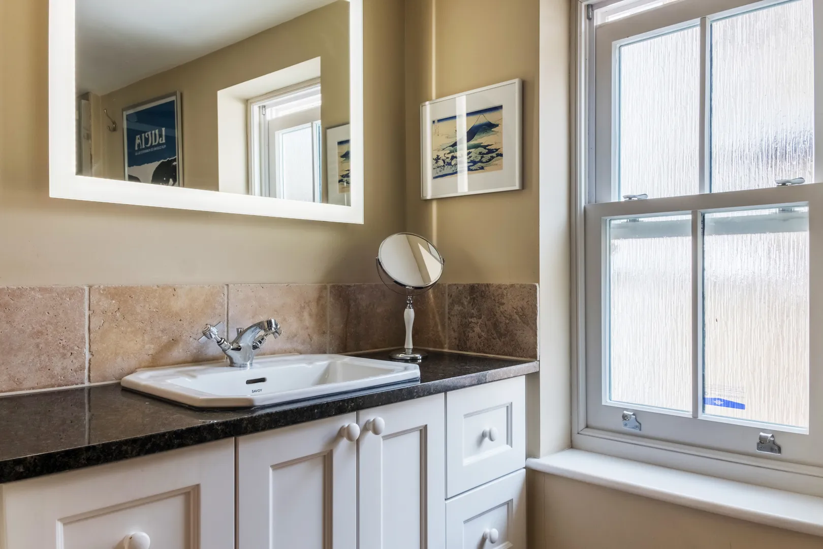 Rowena Crescent, holiday home in Battersea, London