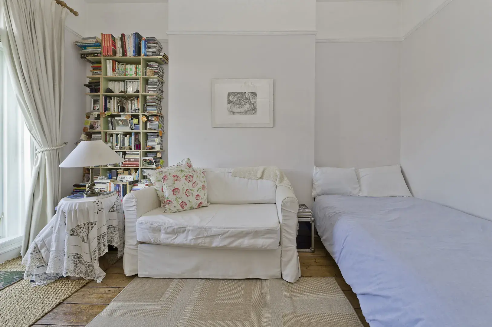 Warwick Road, holiday home in Kensington, London