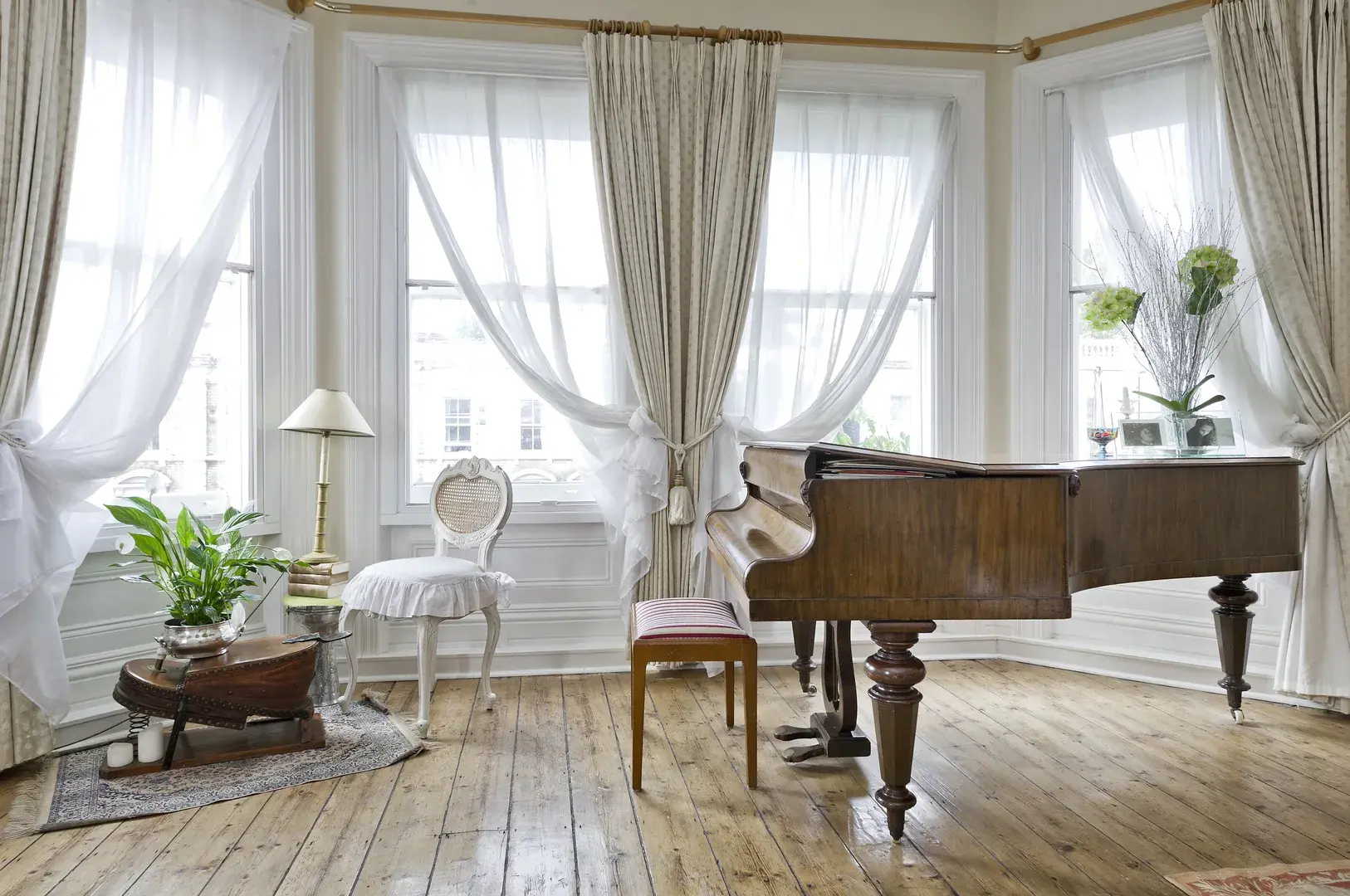 Warwick Road, holiday home in Kensington, London