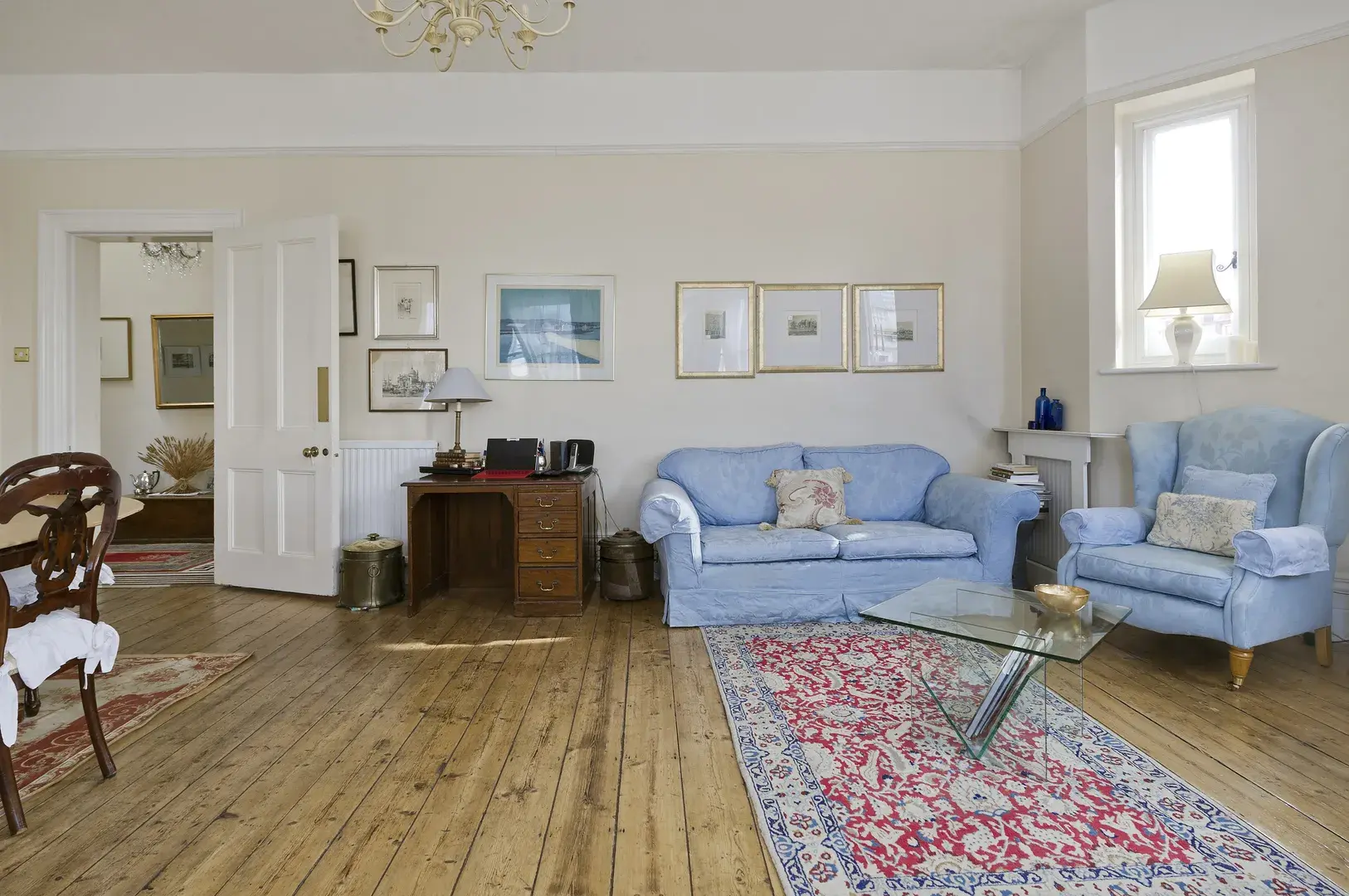 Warwick Road, holiday home in Kensington, London