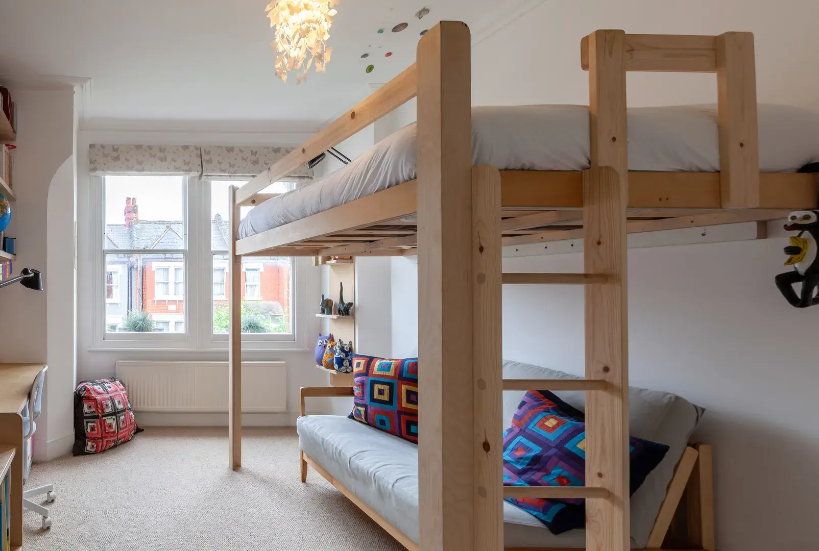 Boundary Road, holiday home in London