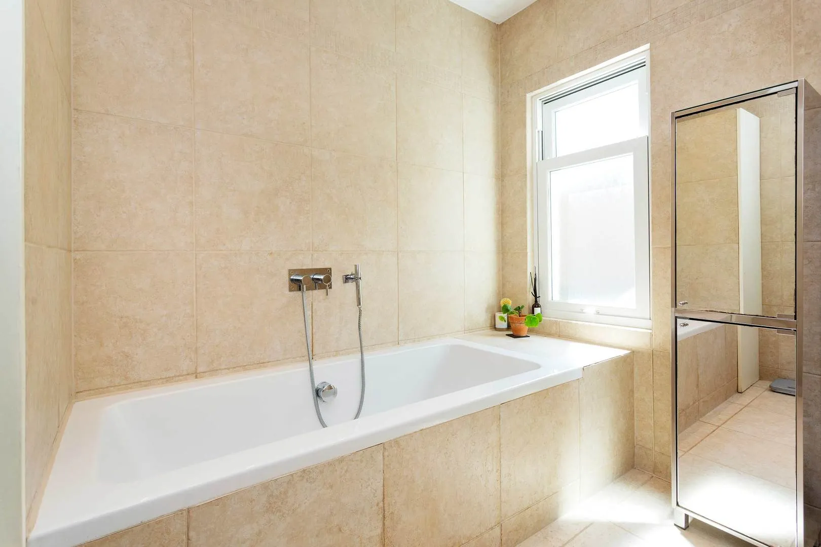 Earlsfield Road, holiday home in Wandsworth, London