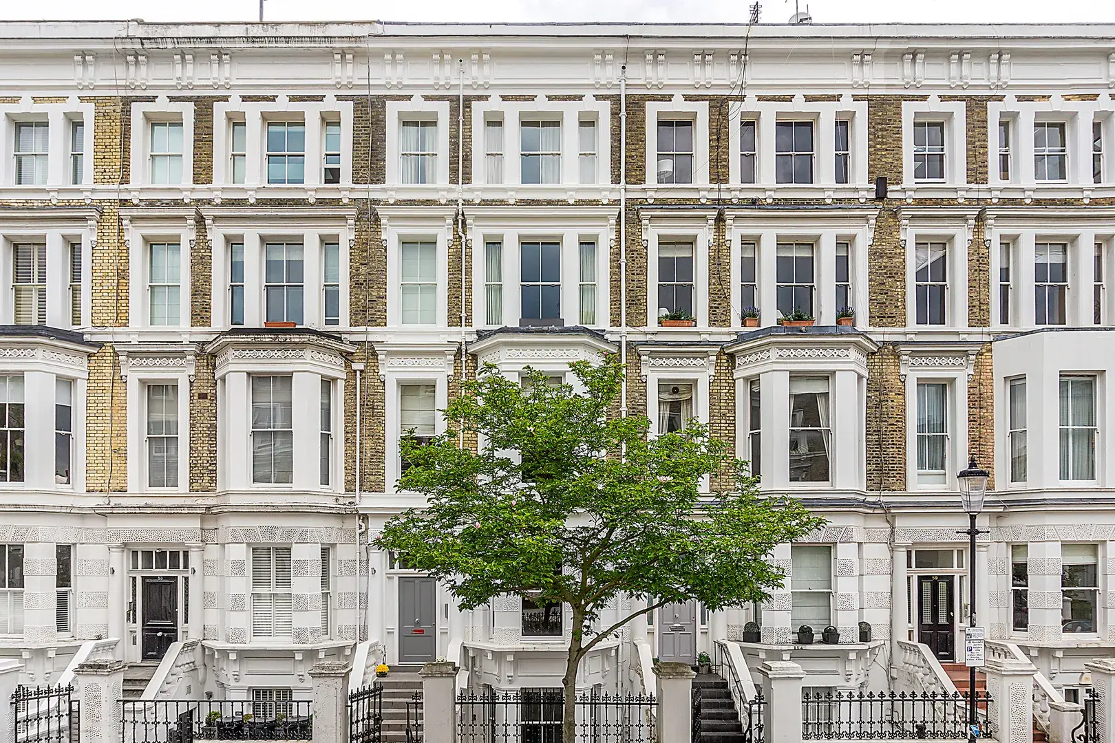 Cathcart Road, holiday home in Chelsea, London