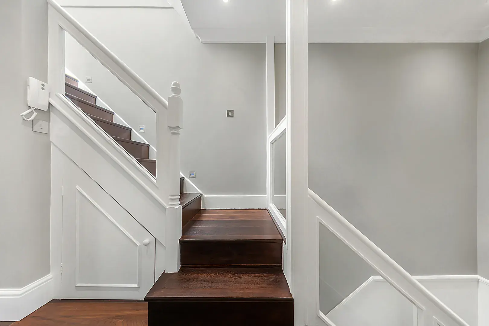 Cathcart Road, holiday home in Chelsea, London