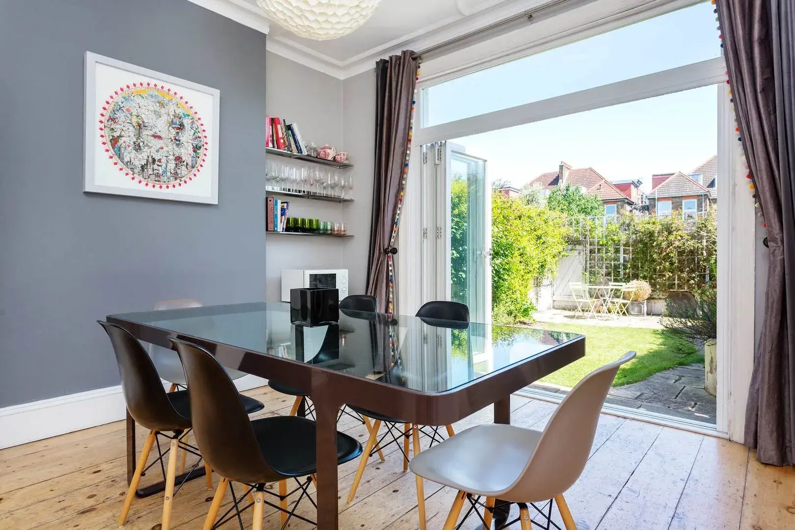 First Avenue, holiday home in London