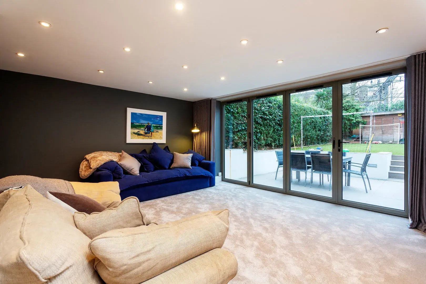 Oval Road, holiday home in Primrose Hill, London