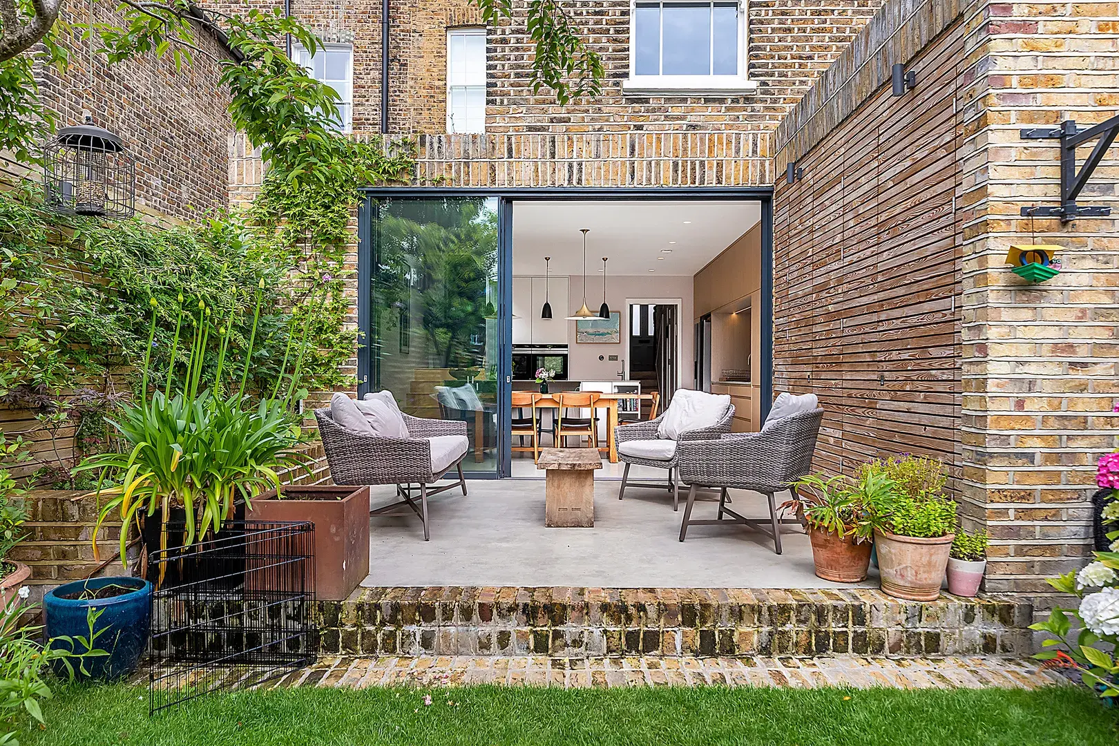 Fairbridge Road, holiday home in London