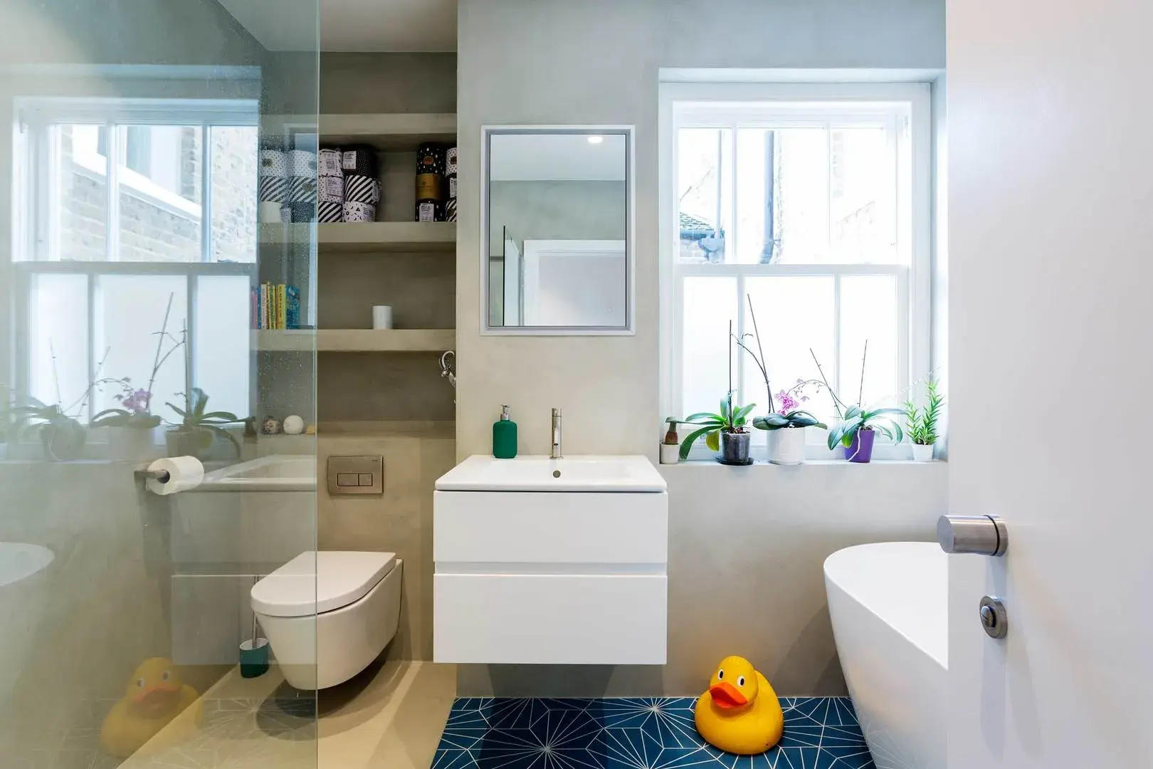 Fairbridge Road, holiday home in London